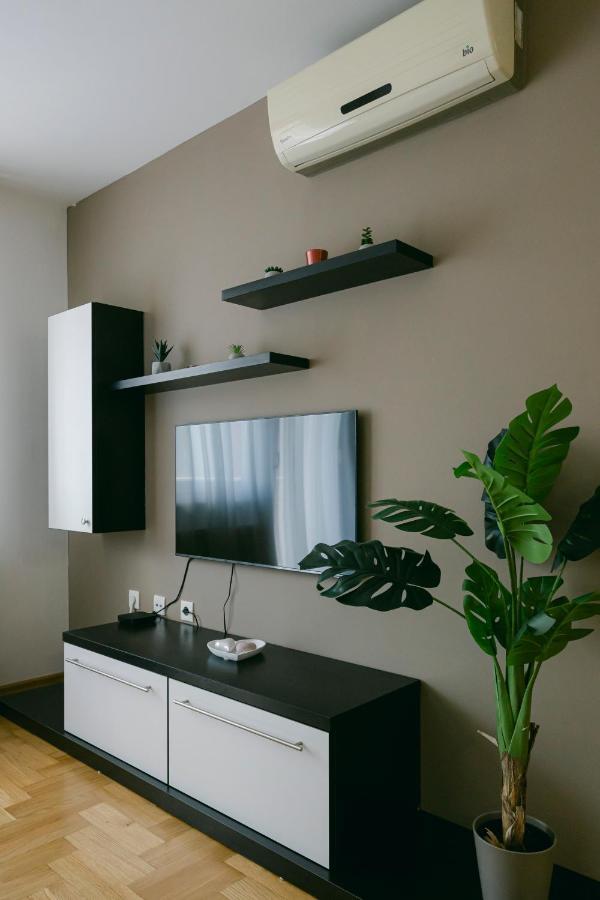 Ladenta Apartman*** Zagreb Exterior photo